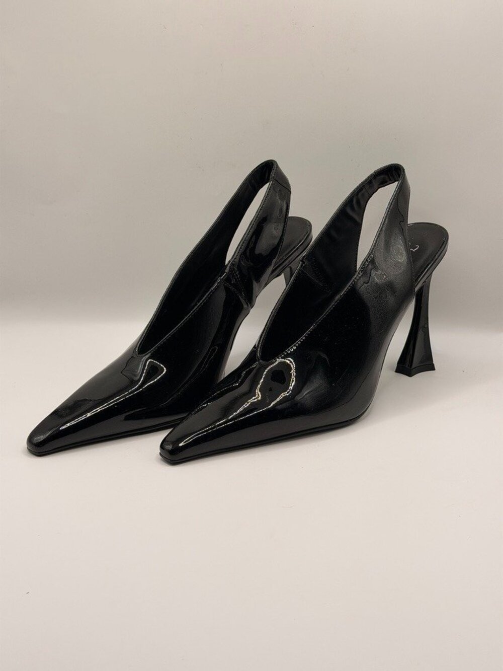 Jeffrey Campbell Women Black Patent Leather Pointy Toe Slingback Pump Sz 7.5